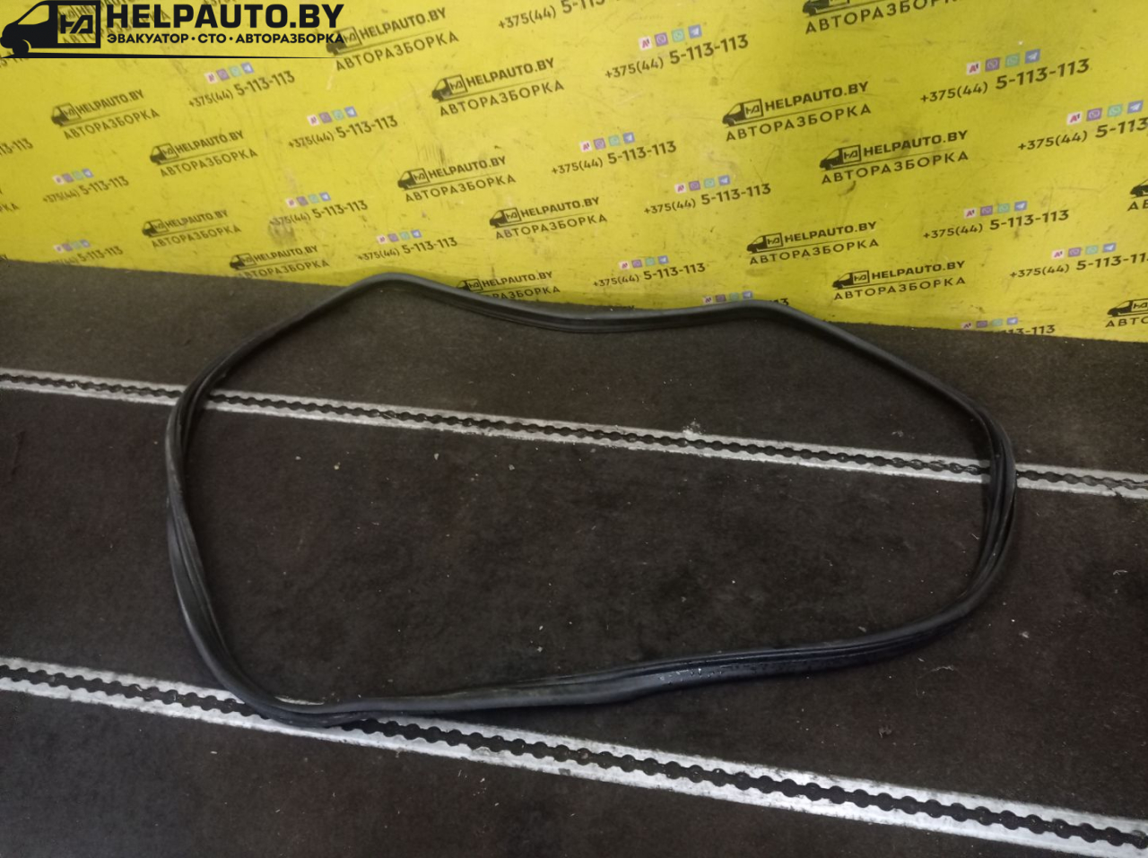 уплотнитель двери Opel Astra G 1998, 1.4 л., X 14 XE, бензин, МКПП, серебро, универсал, передний привод - фото №1