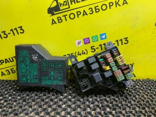 блок предохранителей Mitsubishi Carisma 1 поколение (1995 - 1999), 1.8 л., 4G93 (GDI), бензин, МКПП, серебро, хетчбэк 5 дв., передний привод
