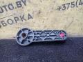 ручка стеклоподъемника задней Ford Focus 2 поколение 2006, 1.6 л., HWDA, бензин, МКПП, красный, хетчбэк 5 дв., передний привод - фото №2