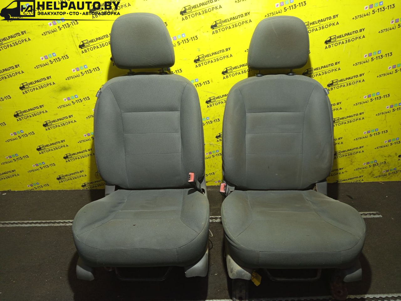 салон (комплект сидений) Ford Escape 2 поколение R3 2009, 2.3 л., бензин, АКПП, синий, внедорожник 5 дв., передний привод - фото №1