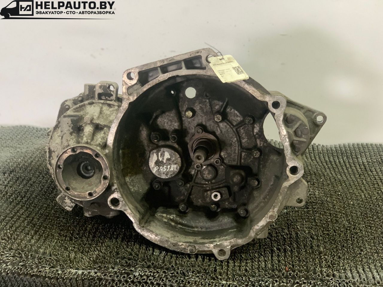 КПП механическая (МКПП) Volkswagen Passat B3 1988, 1.8 л., i, бензин, 4МКПП, седан, ALA, 226058 - фото №1
