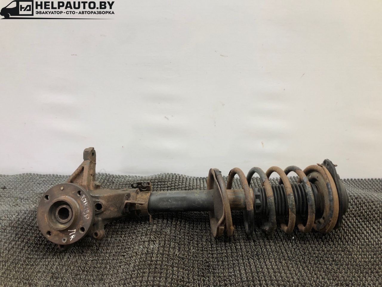 стойка передняя правая Citroen Xsara 1 поколение 1998, 1.9 л., дизель, 5МКПП, зеленый, универсал - фото №1