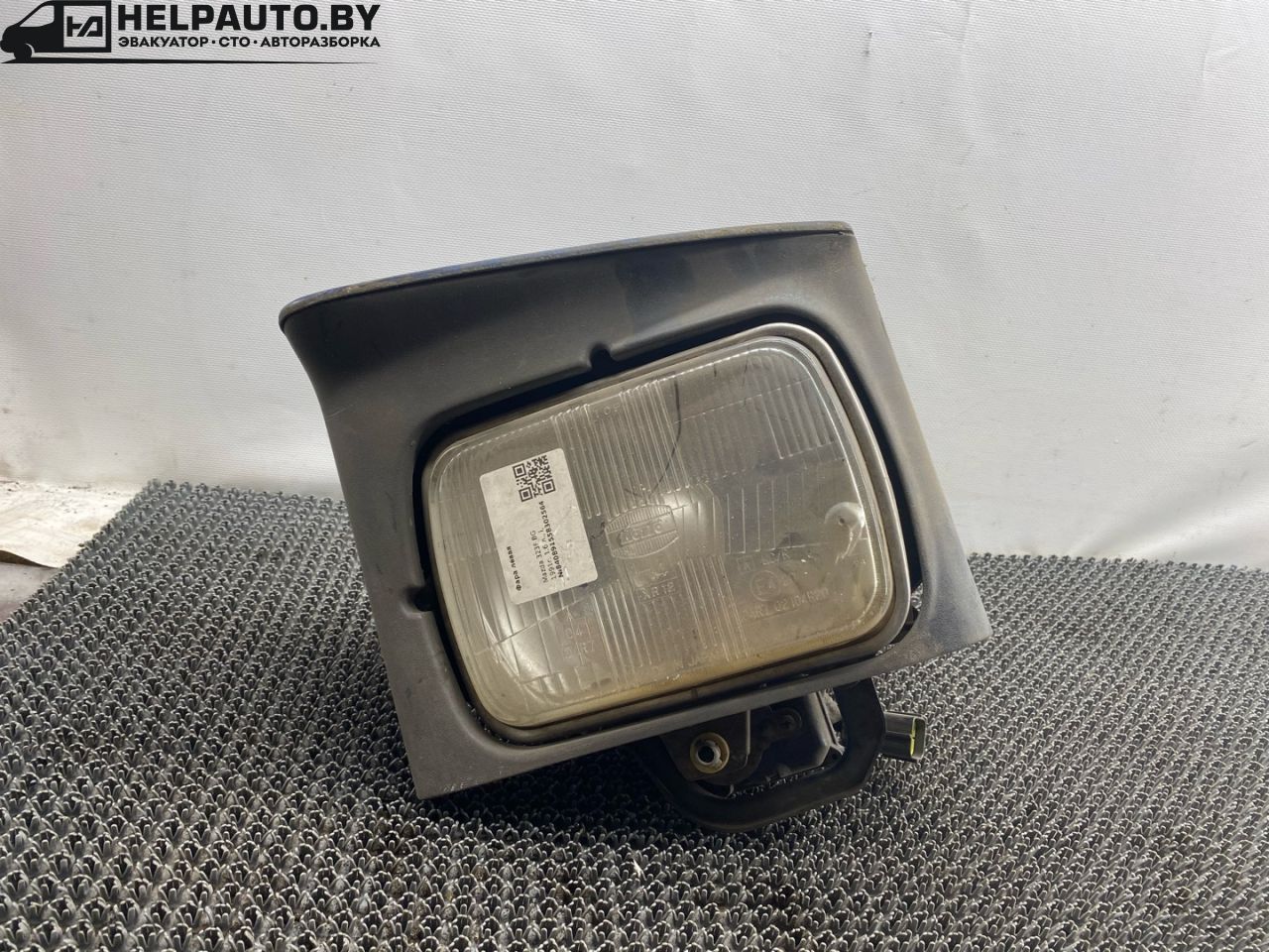 фара левая Mazda 323F BG 1991, 1.6 л., i, бензин, МКПП, хетчбэк 5 дв., передний привод - фото №1