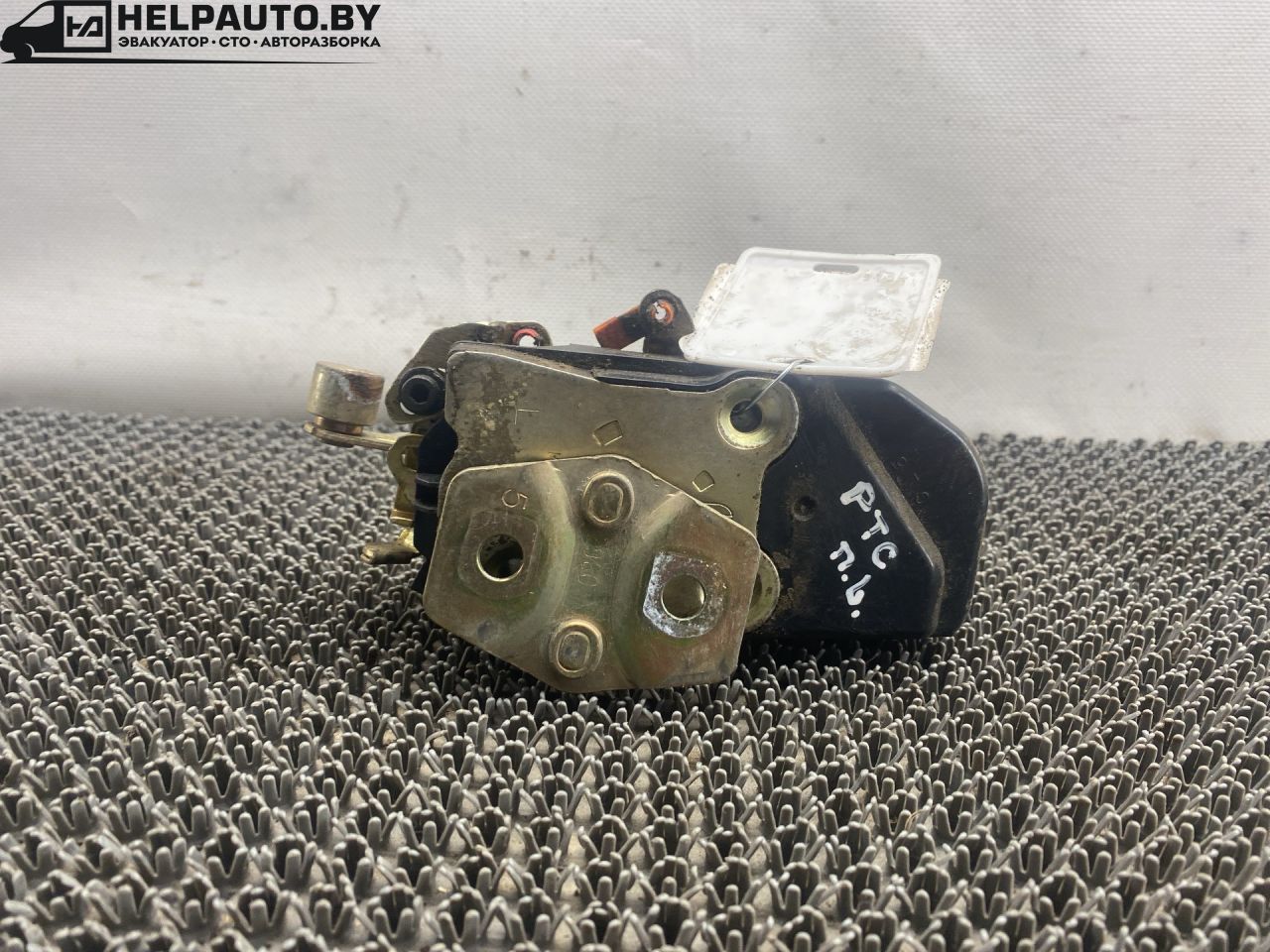 замок двери передней левой Chrysler PT Cruiser 1 поколение 2002, 2.0 л., ECC, бензин, АКПП, черный, хетчбэк 5 дв. - фото №1