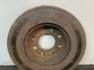 диск тормозной передний Daewoo Nubira J100 1998, 2.0 л., бензин, МКПП, красный / зеленый, седан