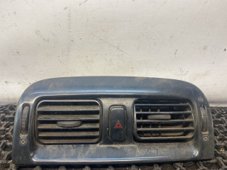 дефлектор обдува салона Mazda 626 GF 1997, 2.0 л., дизель, МКПП, зелёный, седан, передний привод