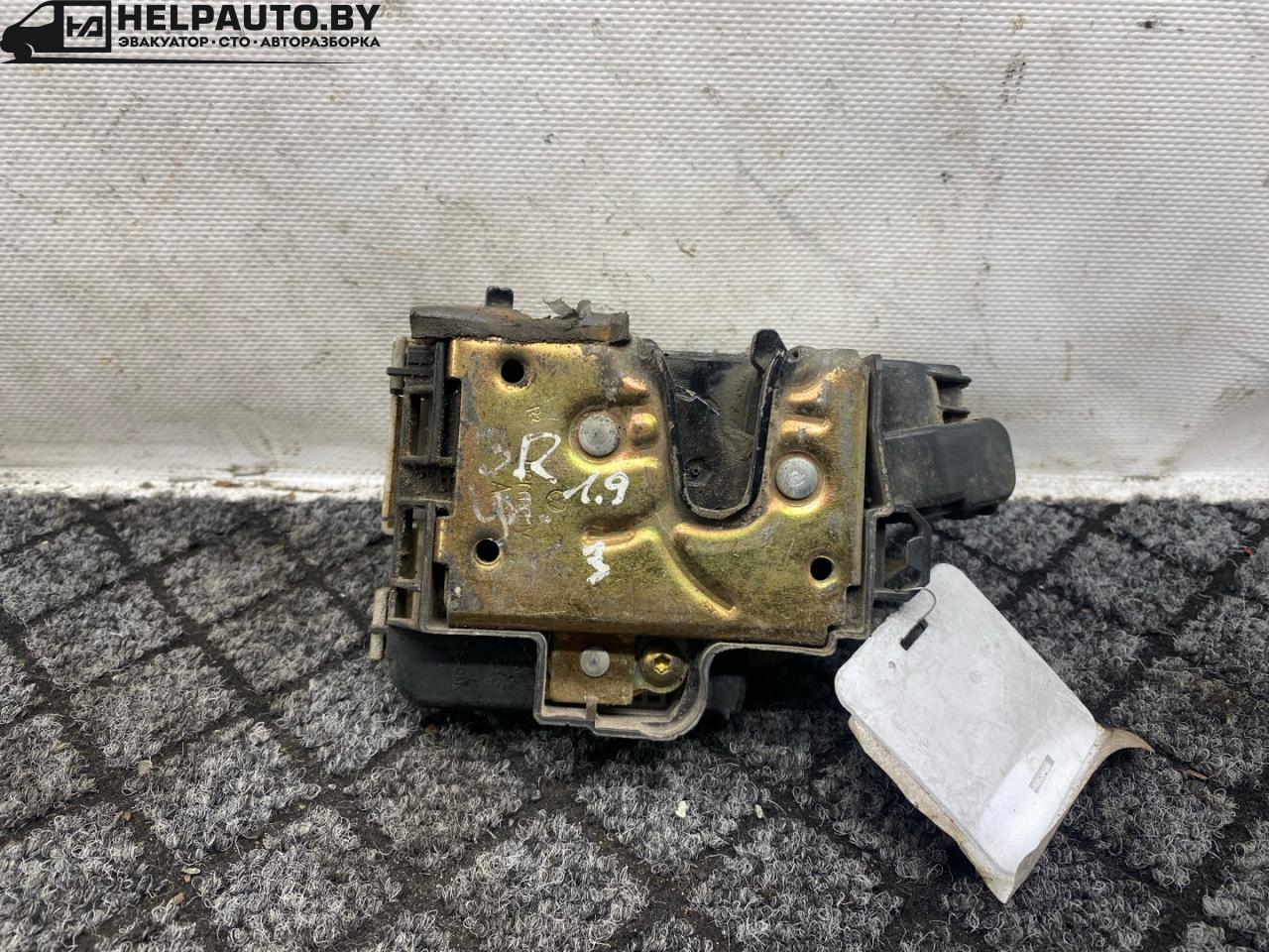 замок двери задней правой Volkswagen Golf 3 поколение 1994, 1.9 л., D, дизель, МКПП, универсал, передний привод - фото №1