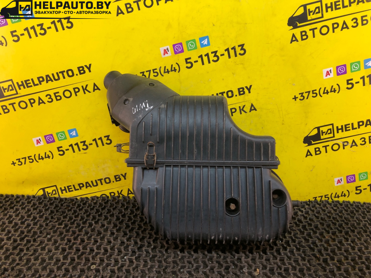 корпус воздушного фильтра Mitsubishi Lancer 7 поколение 1997, 1.6 л., 4G92 (DOHC 16V), бензин, МКПП, синий, универсал, передний привод - фото №1