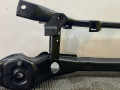 балка подвески задняя Ford Focus 1 поколение [рестайлинг] 2003, 2.0 л., бензин, МКПП, серебристый, универсал, передний привод - фото №2