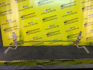 петля крышки багажника Mazda 626 3 поколение GD (1987 - 1992), 2.0 л., бензин, МКПП, желтый, седан, передний привод