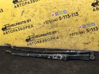 щеткодержатель (поводок стеклоочистителя, дворник) Volkswagen Passat B3 1988, 1.8 л., бензин, МКПП, белый, седан, передний привод