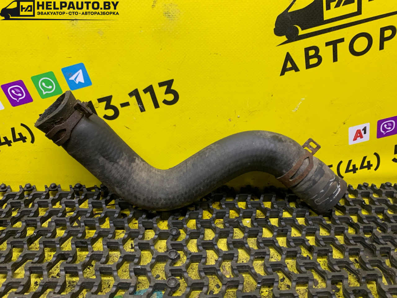 патрубок радиатора Ford Escape 2 поколение R3 2009, 2.3 л., бензин, АКПП, синий, внедорожник 5 дв., передний привод - фото №1