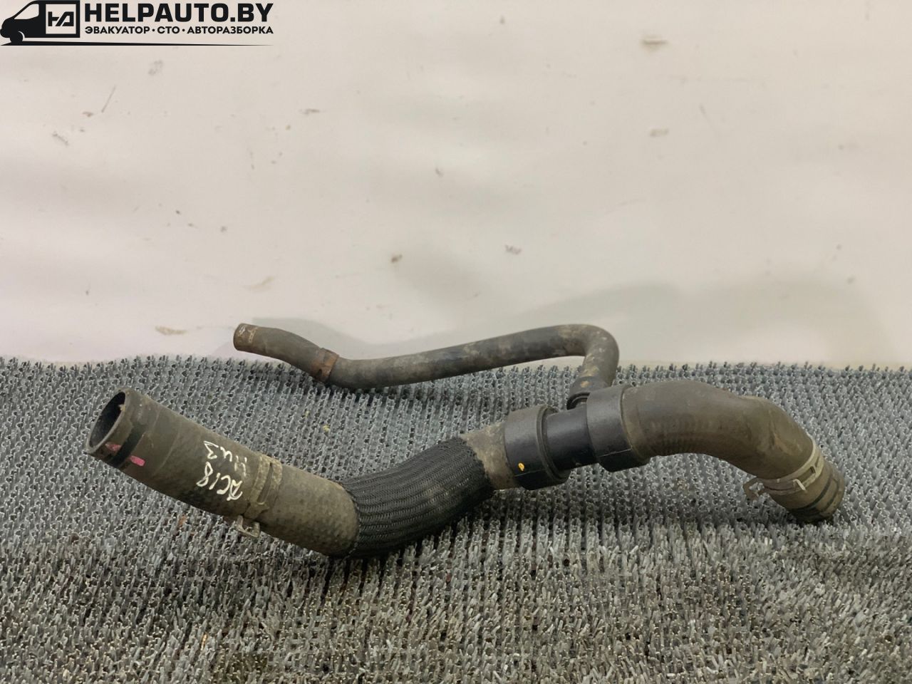 патрубок радиатора Dodge Caliber 1 поколение 2008, 1.8 л., бензин, МКПП, красный, хетчбэк 5 дв., передний привод - фото №1