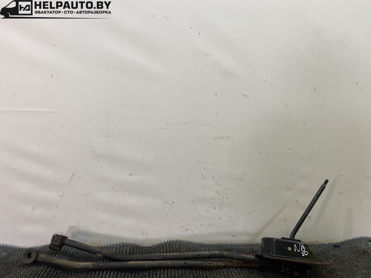 кулиса Nissan Bluebird T12/T72 1987, 2.0 л., бензин, МКПП, бордовый, хетчбэк 5 дв., передний привод - фото №1