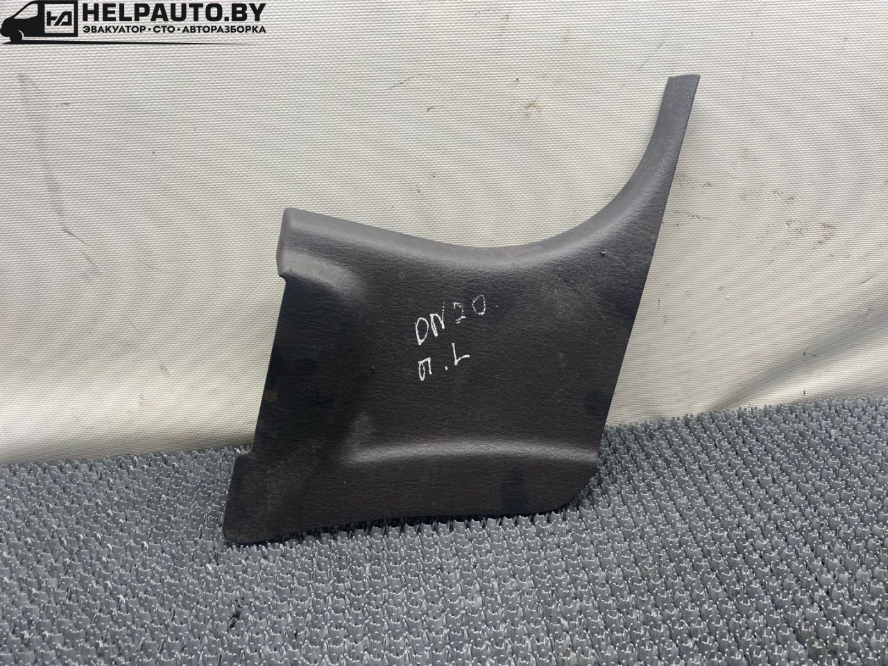 накладка на порог внутренняя Dodge Neon 1 поколение 1998, 2.0 л., бензин, АКПП, зеленый, седан, передний привод - фото №1
