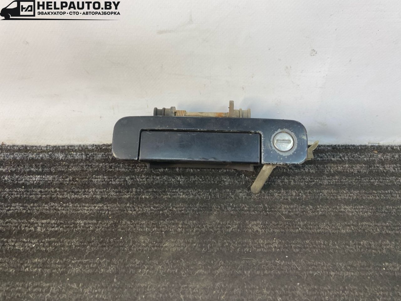 ручка наружная Audi 80 B3 89/B3 1987, 1.8 л., бензин, МКПП, серый, седан, передний привод, 893837205A - фото №1