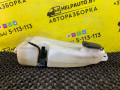 бачок омывателя Dacia Sandero 1 поколение 2008, 1.4 л., K7J 714, бензин, МКПП, серый, хетчбэк 5 дв., передний привод - фото №2