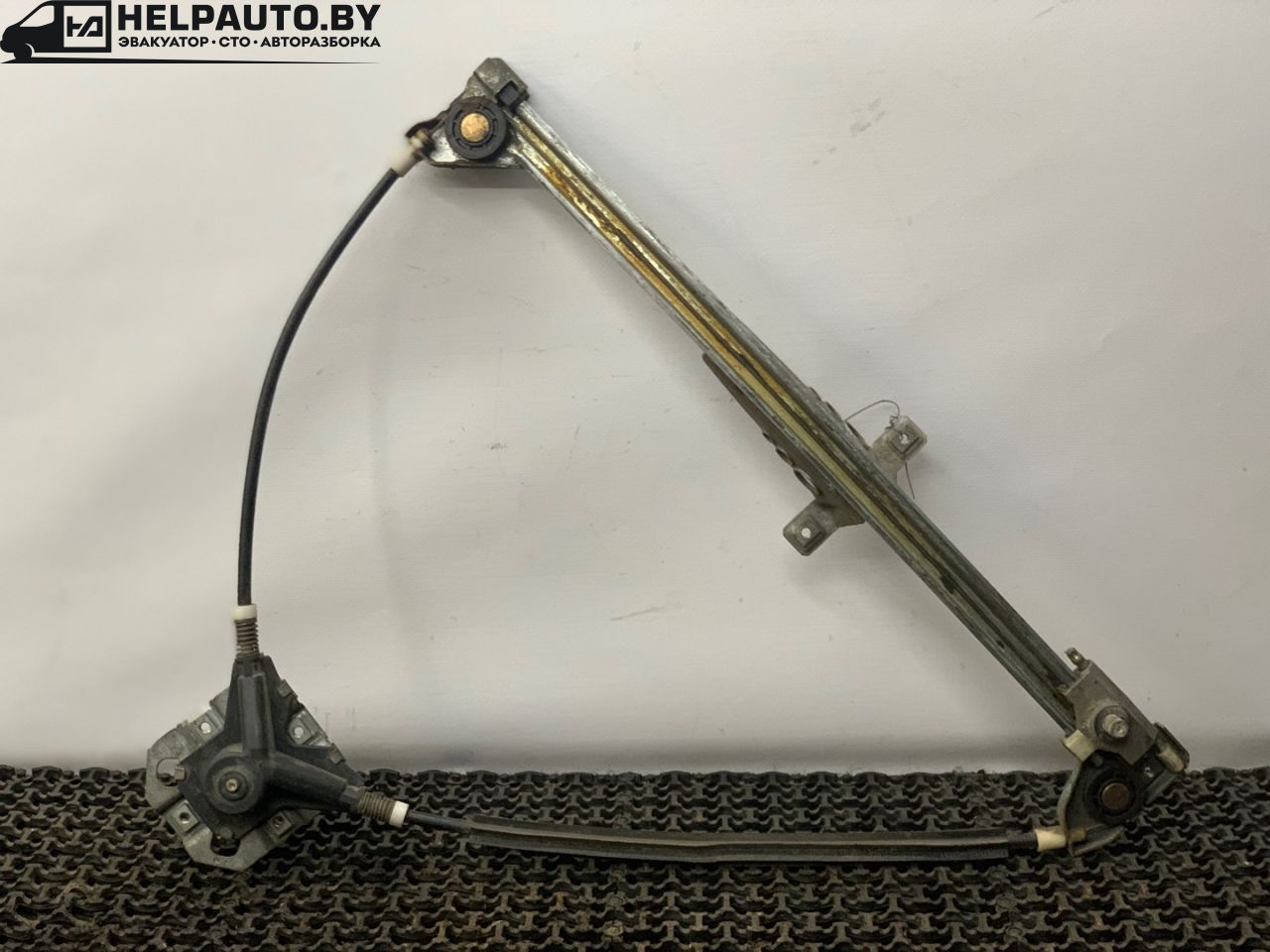 стеклоподъемник передний правый Audi 80 8C/B4 1991, 2.0 л., i, бензин, МКПП, седан, передний привод - фото №1