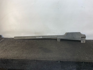 пластик Audi 80 B3 89/B3 1987, 1.8 л., бензин, МКПП, серый, седан, передний привод, 893853960