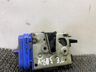 замок двери задней левой Audi A4 B5 1999, 1.8 л., бензин, АКПП, черный, универсал, передний привод