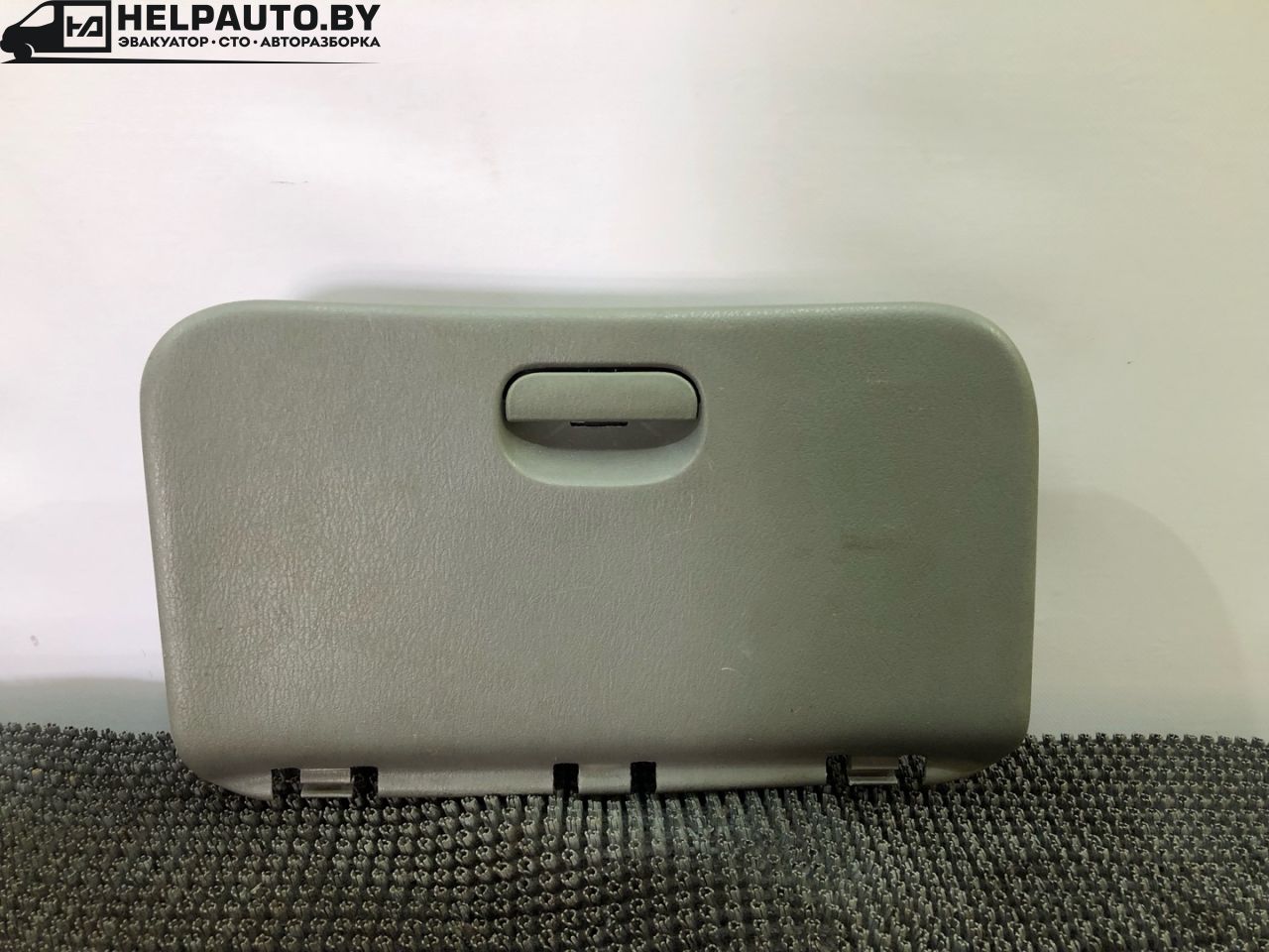 бардачок Dodge Caravan 3 поколение RG 1999, 2.4 л., EDZ, бензин, АКПП, темно зеленый, передний привод - фото №1