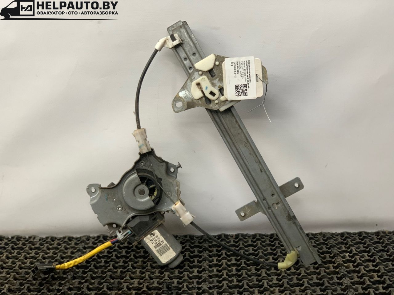 стеклоподъемник электрический задний правый Nissan Almera Tino V10 2001, 2.2 л., YD22DDT, дизель, МКПП, берюзовый, минивэн, передний привод - фото №1