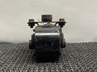 подушка крепления двигателя Mazda 626 3 поколение GD (1987 - 1992), 2.0 л., бензин, МКПП, желтый, седан, передний привод