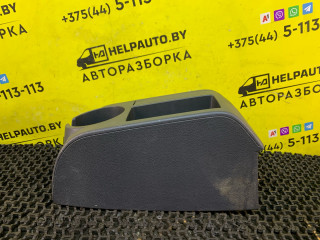 консоль салона Volkswagen Golf 5 поколение 2008, 1.4 л., BUD, бензин, 5МКПП, синий, хетчбэк 5 дв., передний привод