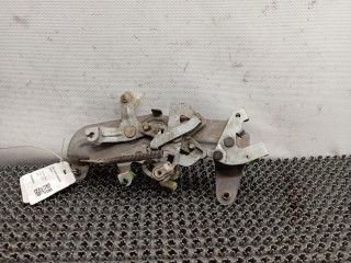 замок двери сдвижной Mitsubishi Space Runner 1 поколение (1991 - 1995)