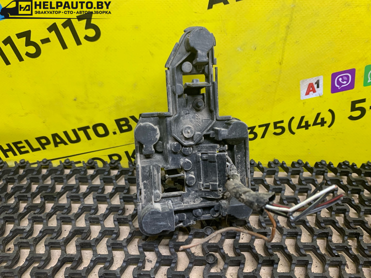 панель заднего правого фонаря SEAT Ibiza 2 поколение 1998, 1.6 л., ALM, бензин, 5МКПП, синий, хетчбэк 5 дв., передний привод - фото №1