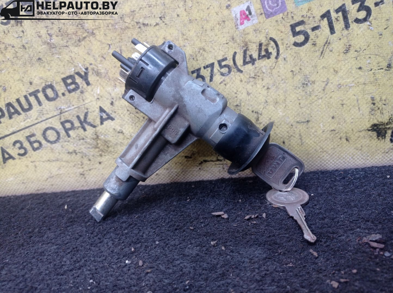 замок зажигания Audi 80 B3 1988, 1.9 л., 1Y, дизель, МКПП, серебро, седан, передний привод - фото №1