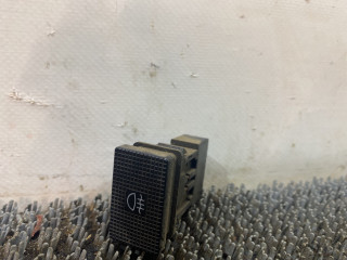 кнопка противотуманных фар Nissan Bluebird T12/T72 1987, 2.0 л., бензин, МКПП, бордовый, хетчбэк 5 дв., передний привод