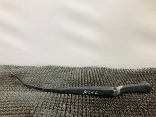 щеткодержатель (поводок стеклоочистителя, дворник) Hyundai Atos 1 поколение 2000, 1.0 л., бензин, МКПП, синий, хетчбэк 5 дв., передний привод