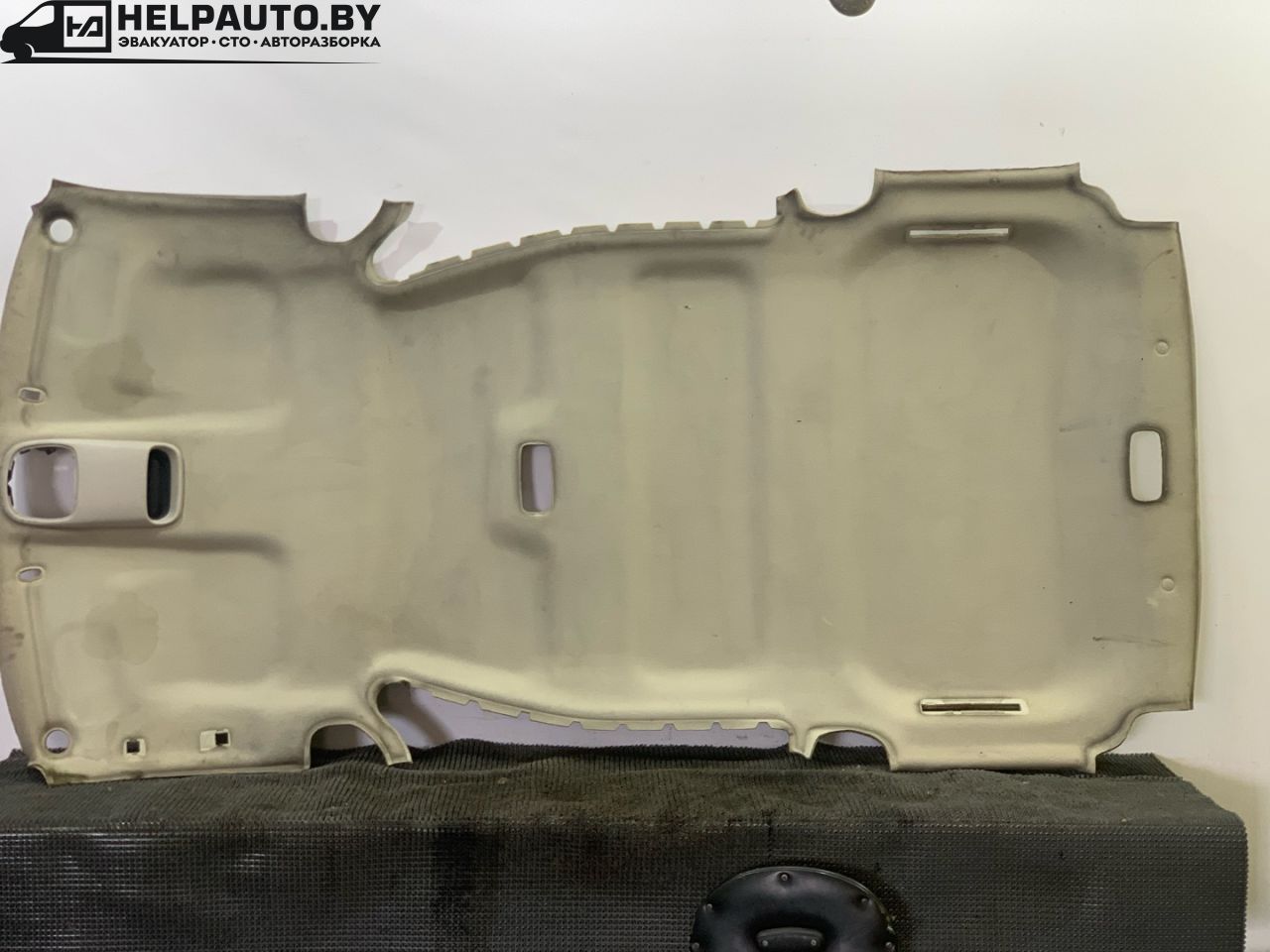 потолок Opel Sintra 1 поколение 1999, 2.2 л., X 22 XE, бензин, МКПП, серебристый, минивэн, передний привод - фото №1