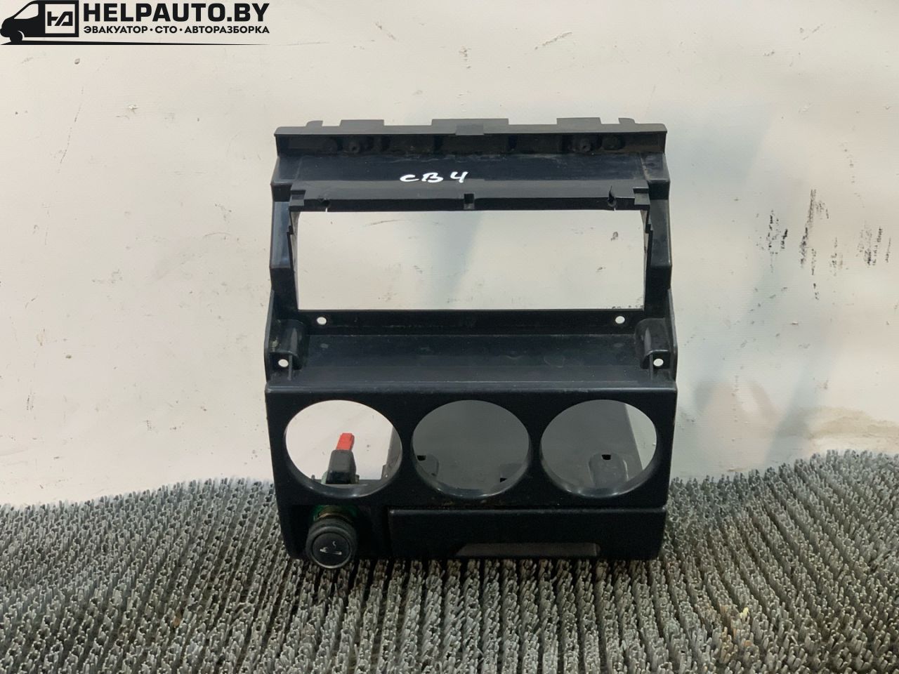 рамка под магнитолу Citroen Berlingo 1 поколение (M49) 1998, 1.9 л., DHX (XUD9TF/BTF), дизель, МКПП, белый, фургон, передний привод, 9602991677 - фото №1