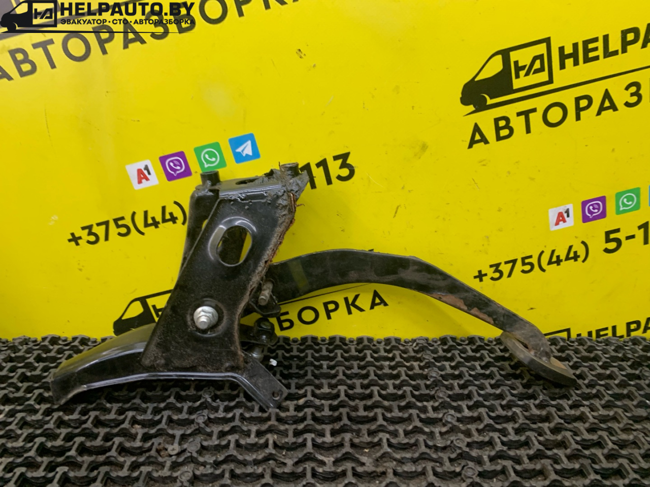 педаль сцепления Geely MK 1 поколение 2012, 1.5 л., MR479QA, бензин, 5МКПП, черный, седан, передний привод - фото №1