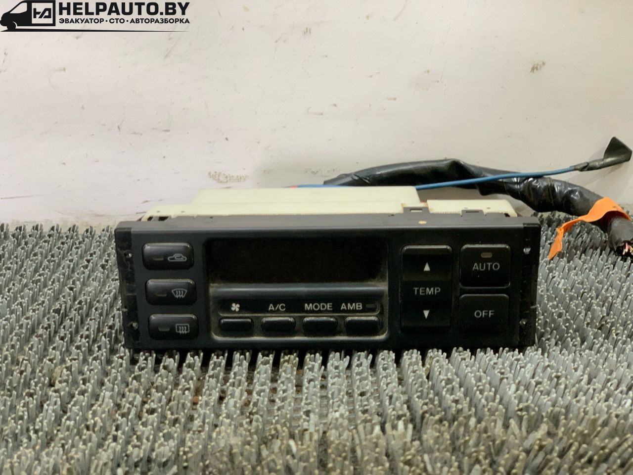 блок управления печки / климат-контроля Mazda 626 GF 1998, 2.0 л., бензин, МКПП, передний привод - фото №1