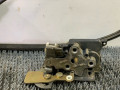 замок двери сдвижной Opel Sintra 1 поколение 1999, 2.2 л., X 22 XE, бензин, МКПП, серебристый, минивэн, передний привод - фото №4