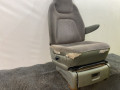 сиденье переднее Plymouth Voyager 3 поколение 1998, 2.4 л., бензин, АКПП, зелёный, минивэн, передний привод - фото №2