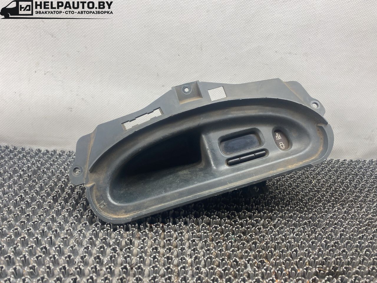 часы Renault Scenic 1 поколение 1998, 1.9 л., F9Q 716, дизель, МКПП, синий, минивэн, передний привод - фото №1