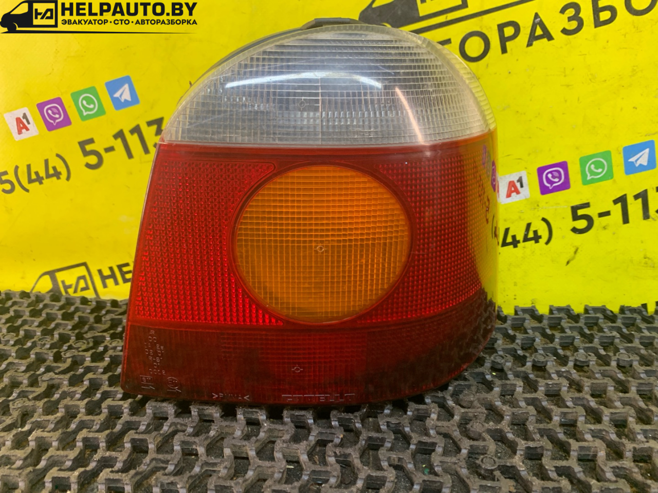 фонарь задний правый Renault Twingo 1 поколение 1996, 1.2 л., C3G 700, бензин, МКПП, желтый, хетчбэк 3 дв., передний привод - фото №1