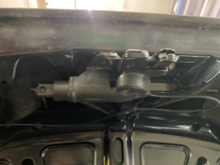замок багажника Pontiac Sunfire 1 поколение 1999, 2.2 л., бензин, АКПП, черный, передний привод