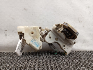 замок двери задней правой Nissan Almera Tino V10 2001, 2.2 л., YD22DDT, дизель, МКПП, берюзовый, минивэн, передний привод