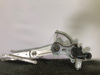 стеклоподъемник электрический передний правый Toyota RAV4 2 поколение (XA20) 2002, 2.0 л., дизель, МКПП, серебристый, седан