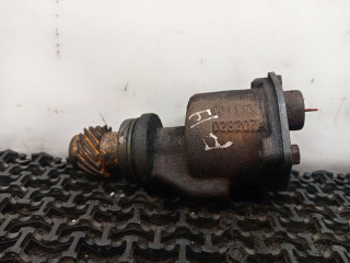 насос вакуумный Volkswagen Passat B3 1993, 1.9 л., AAZ, дизель, 5МКПП, черный, универсал, передний привод, 028207