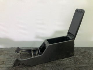 подлокотник Mercedes-Benz C-Класс W202/S202 [рестайлинг] W202 1997, 2.2 л., OM 604.910, дизель, МКПП, темно зеленный металлик, седан, задний привод