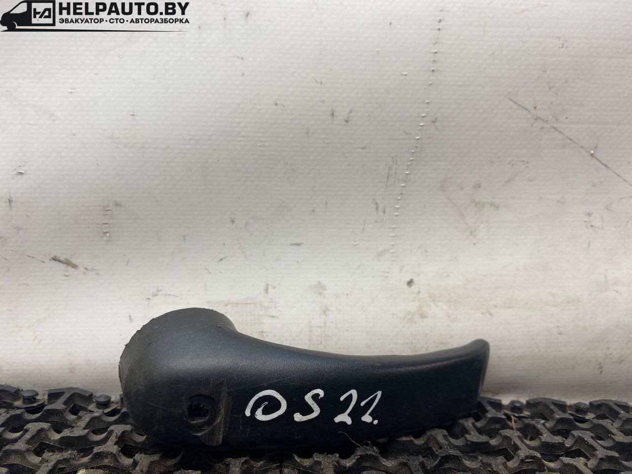 ручка внутренняя Opel Sintra 1 поколение 1999, 2.2 л., X 22 XE, бензин, МКПП, серебристый, минивэн, передний привод - фото №1