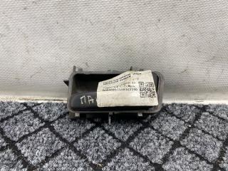 ручка внутренняя передняя правая Volkswagen Passat B3 1991, 1.8 л., бензин, МКПП, универсал, передний привод