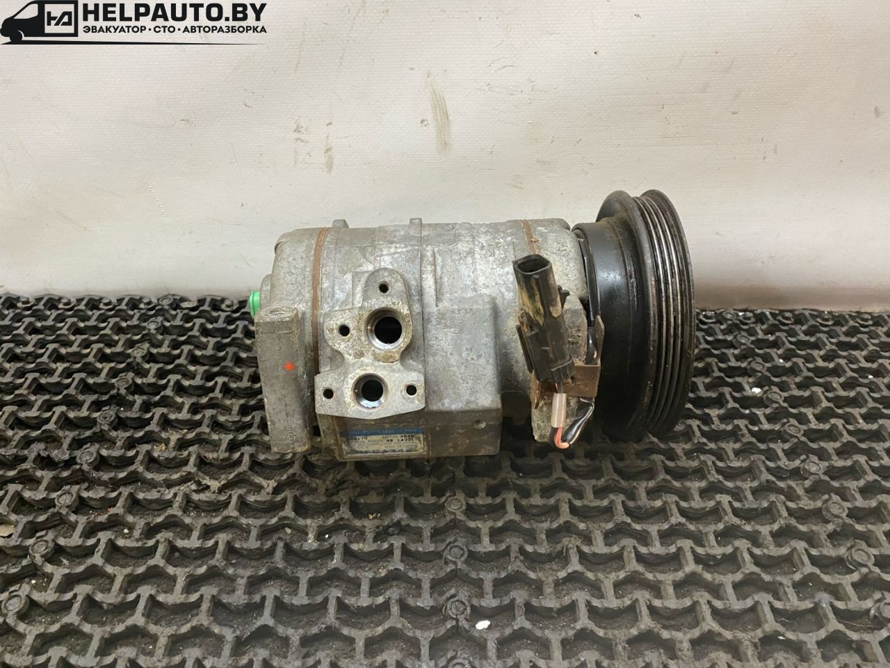 компрессор кондиционера Chrysler PT Cruiser 1 поколение 2002, 2.0 л., ECC, бензин, АКПП, черный, хетчбэк 5 дв., HFC134A, 447220-3672 - фото №1