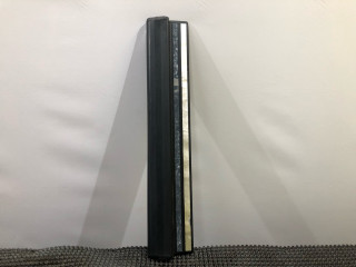 накладка на порог внутренняя Mercedes-Benz C-Класс W202/S202 [рестайлинг] W202 1997, 2.2 л., OM 604.910, дизель, МКПП, темно зеленный металлик, седан, задний привод